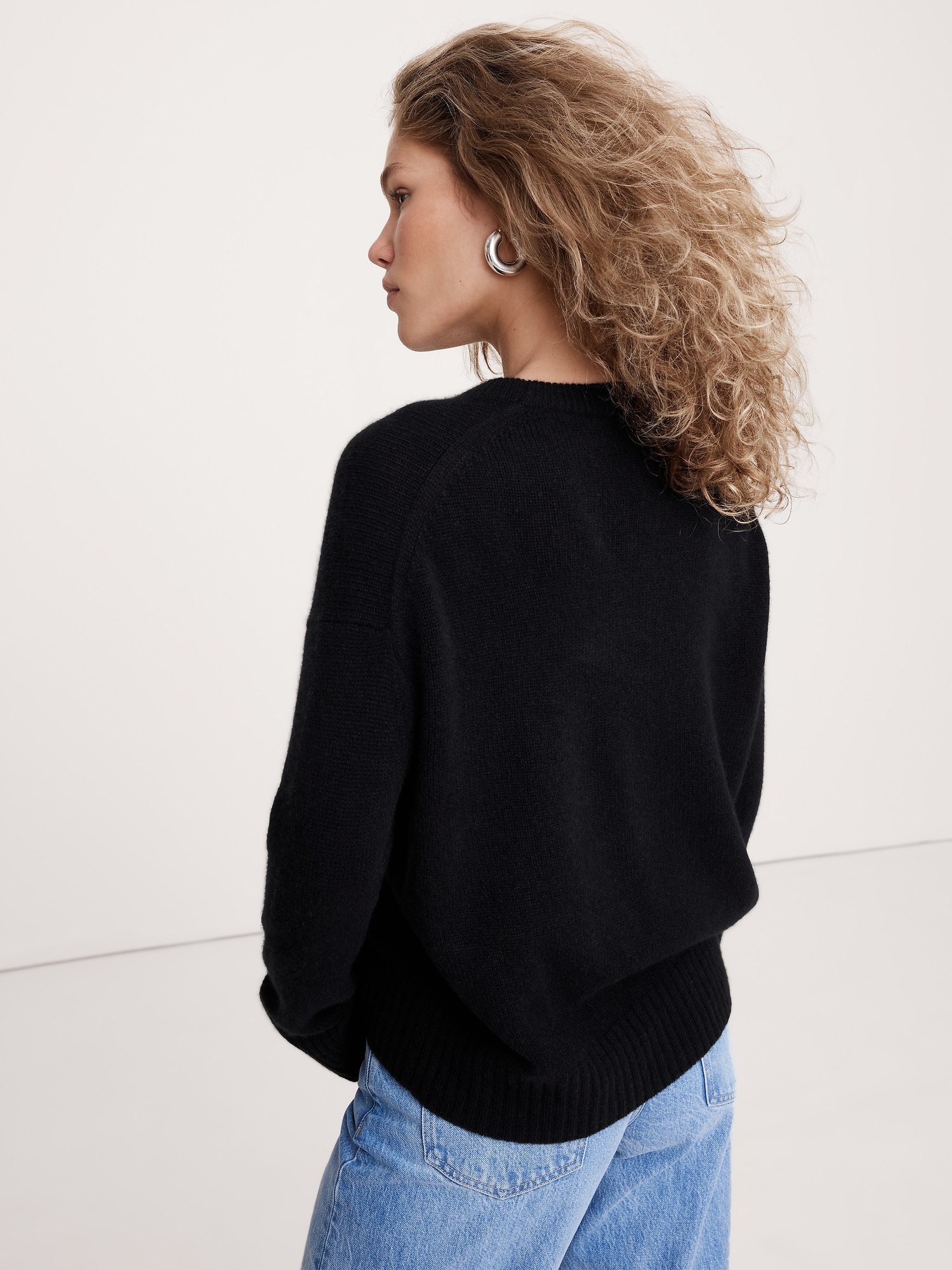 Oversized Midweight Cashmere Crew-Neck Sweater