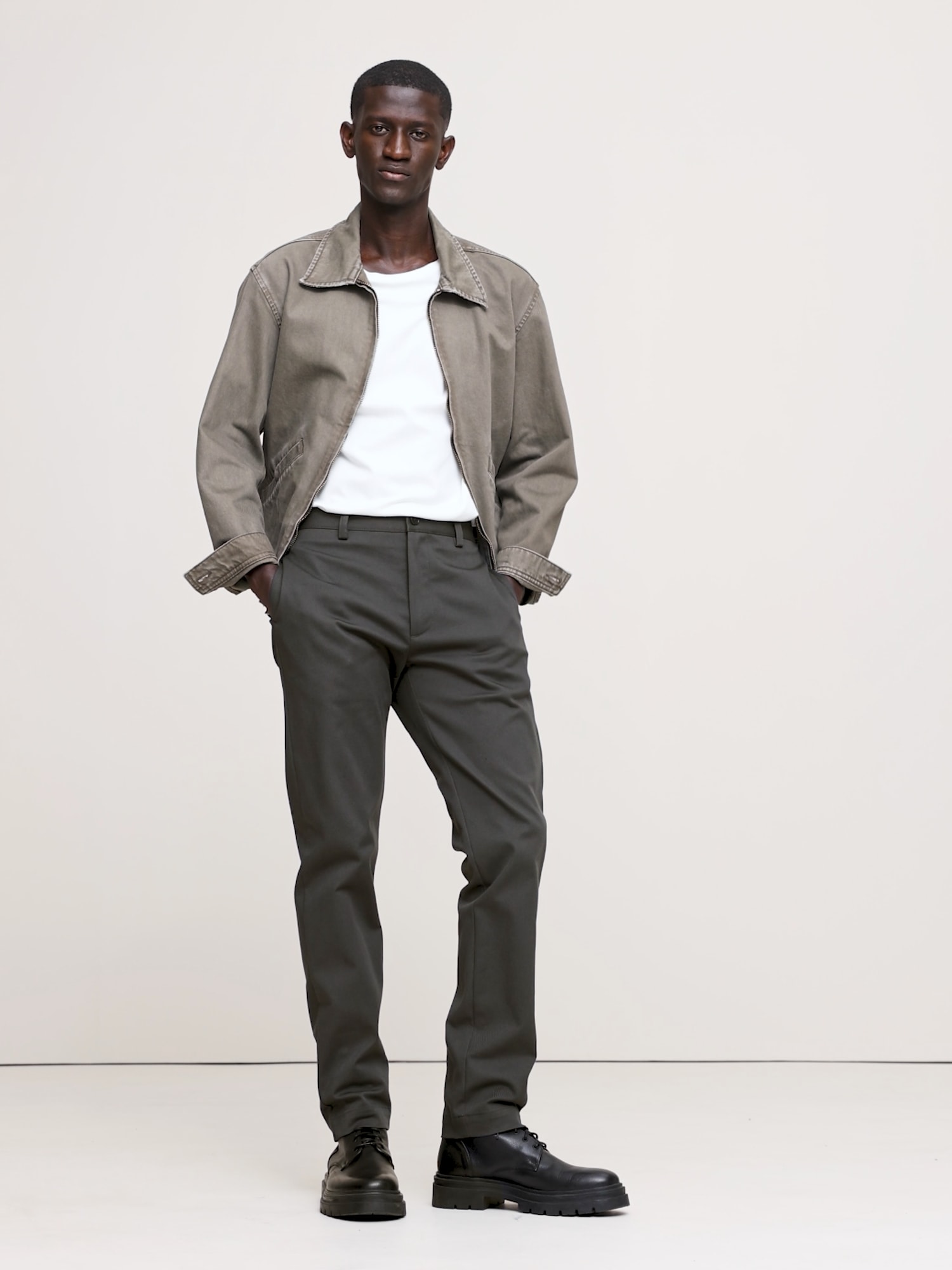 Image number 2 showing, Slim Italian-Stretch Chino