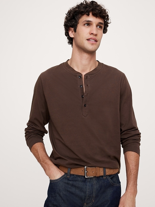 トップス uneven dying henly neck t-shirt Soft Wash Henley T-Shirt | Banana Republic
