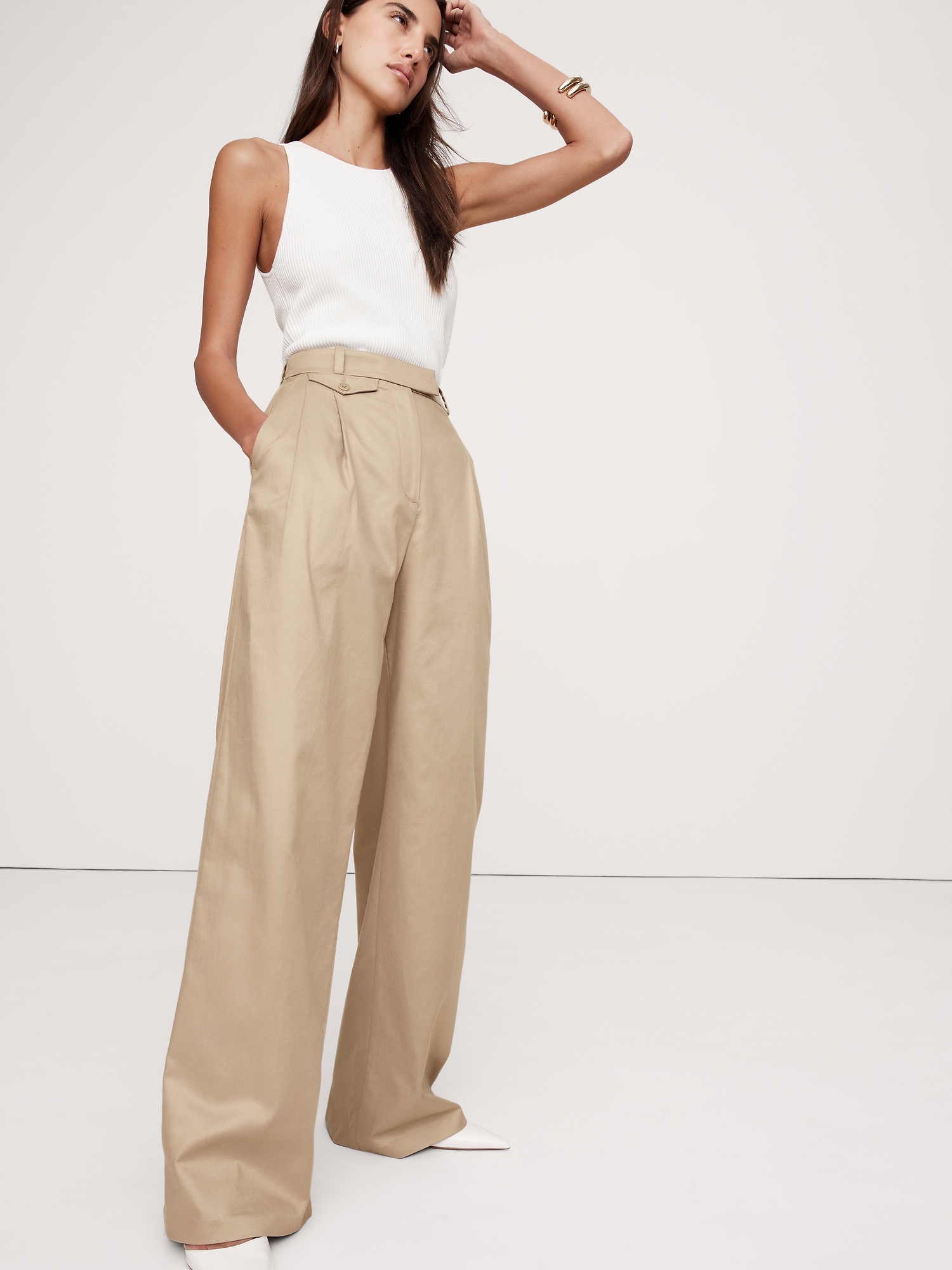 Carmel Pleated Wide-Leg Pant