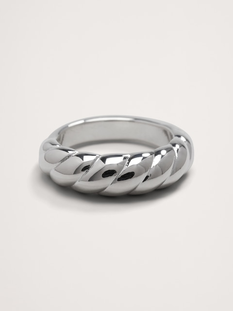 Ravena Scallop Ring by Aureus + Argent
