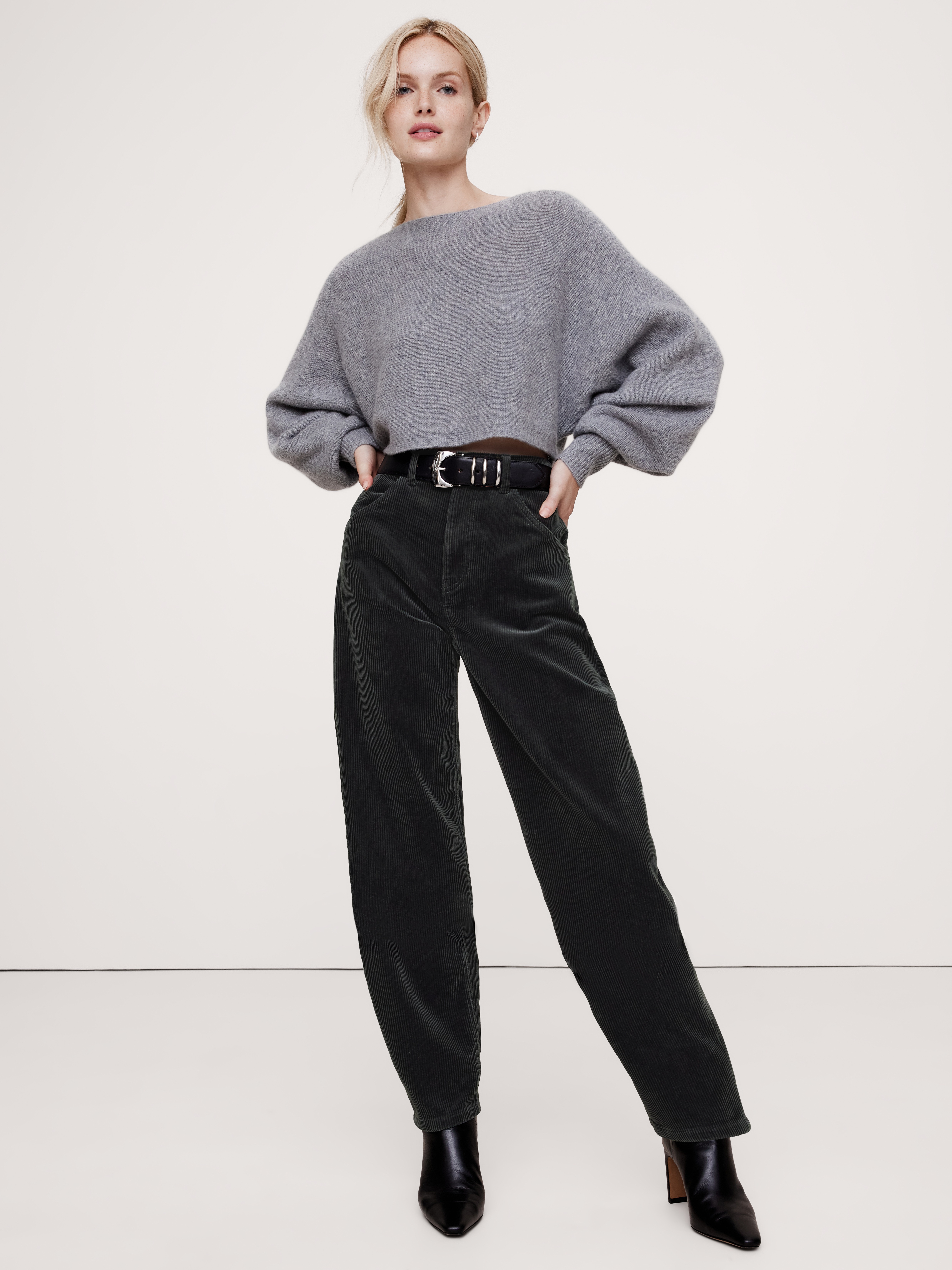 【BAON】Two-bent corduroy half pants 725 High Rise Bootcut Women's Corduroy Pants - Brown