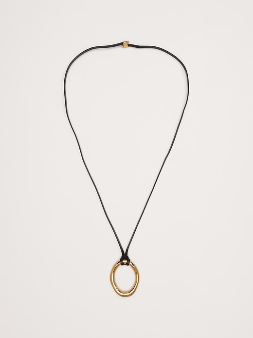 Leather Oval Pendant Necklace