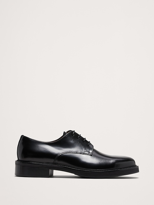 Italian Leather Derby Shoe | Banana Republic display picture 3