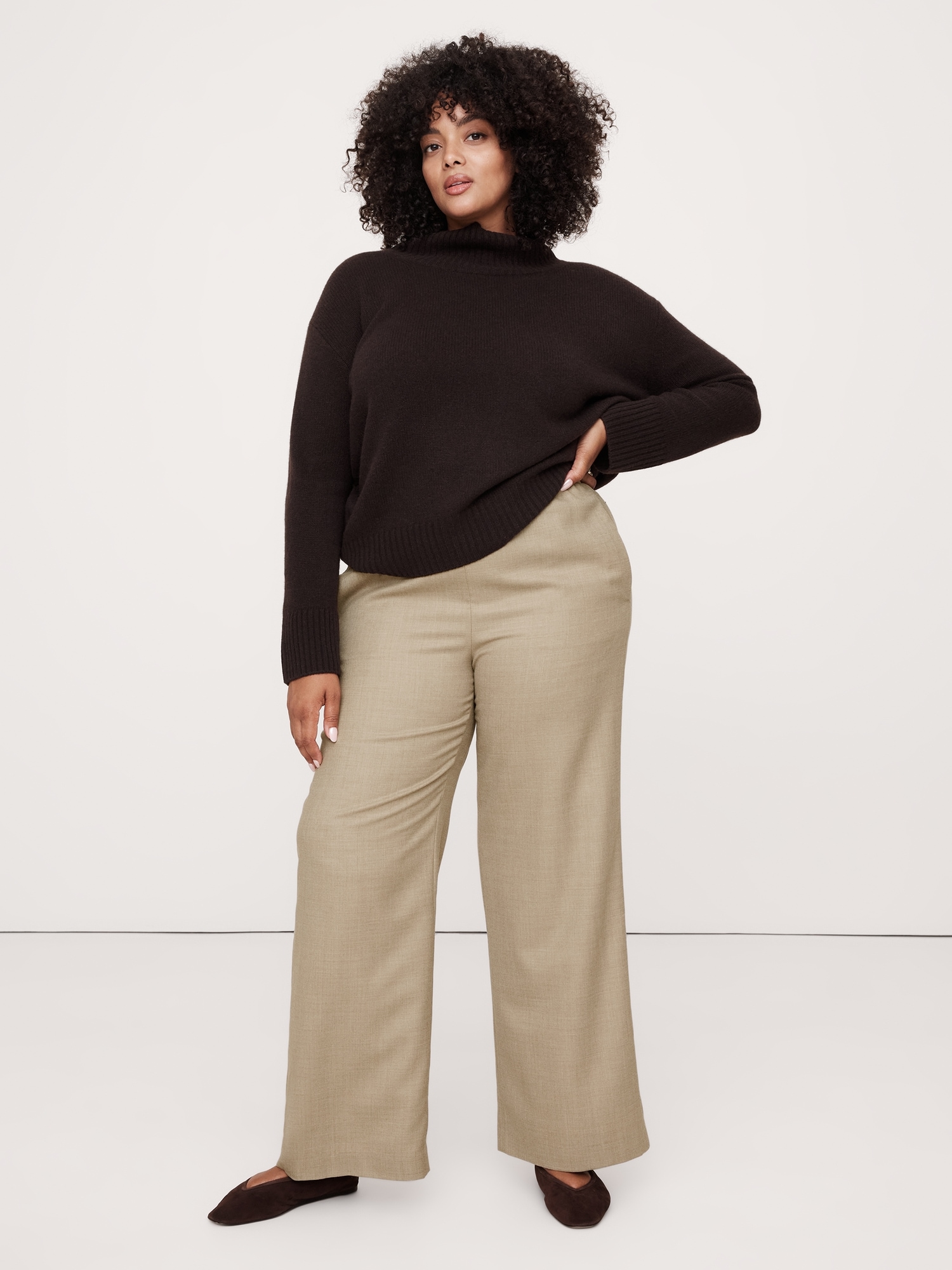 Pull-On Wide-Leg Lightweight Wool Flannel Pant