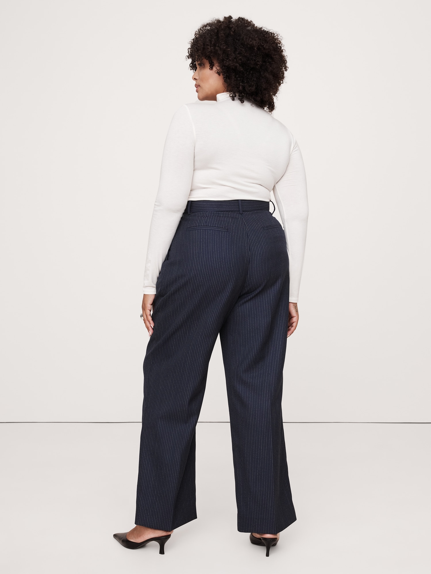 Relaxed Wide-Leg Italian Wool Pant