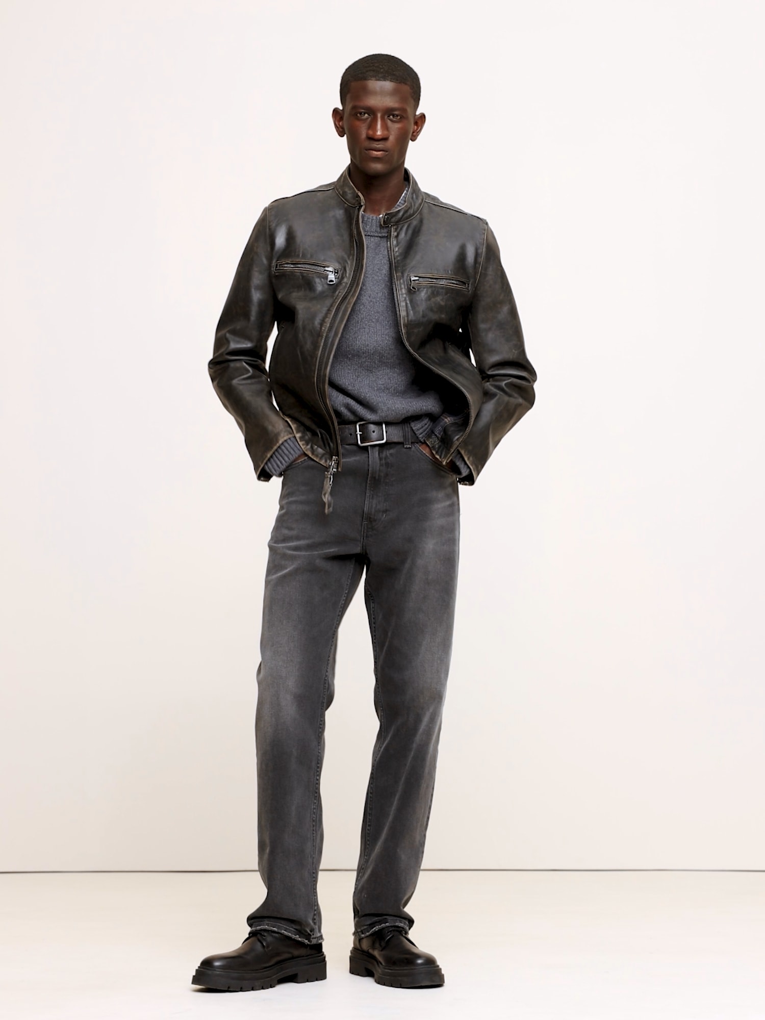 Image number 2 showing, Straight Authentic Jean