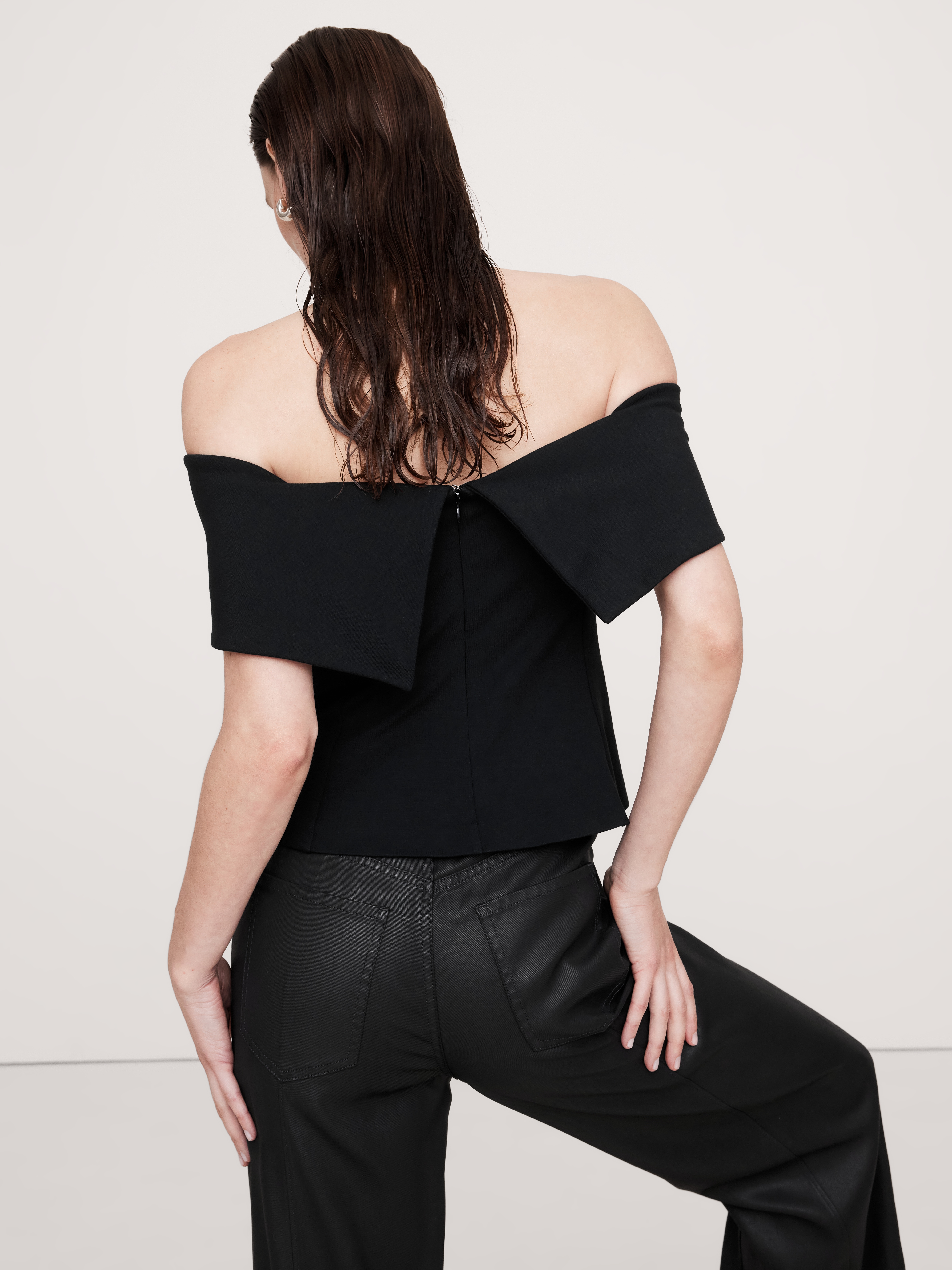 トップス Ponte Off-Shoulder Top cn56764325.png