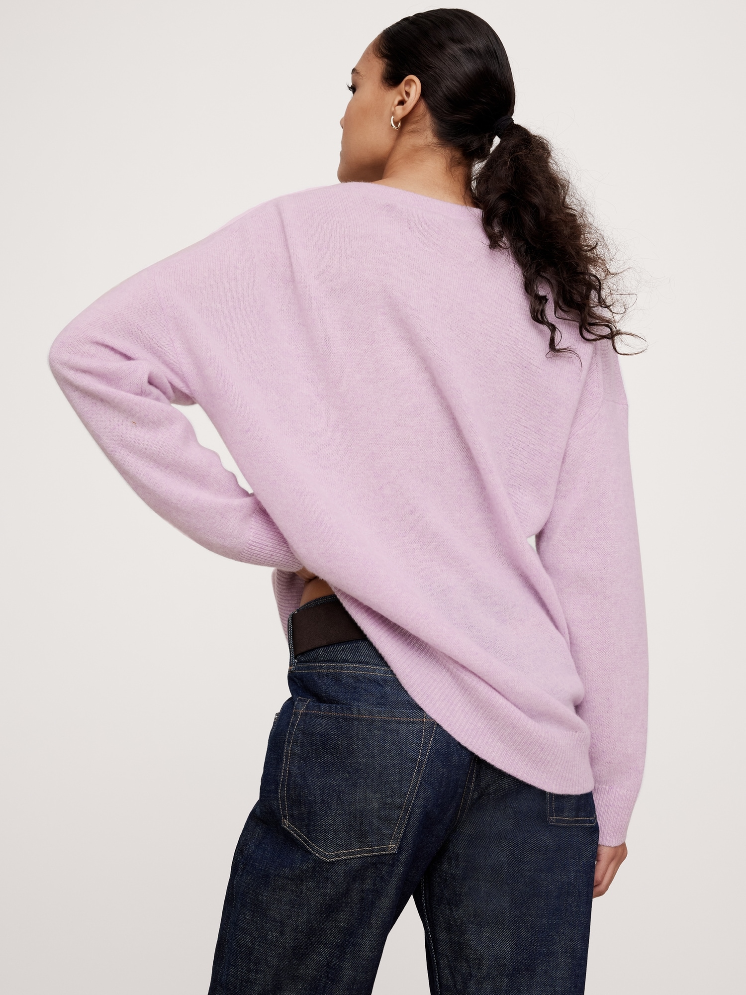 Caro Lightweight Cashmere V-Neck Sweater