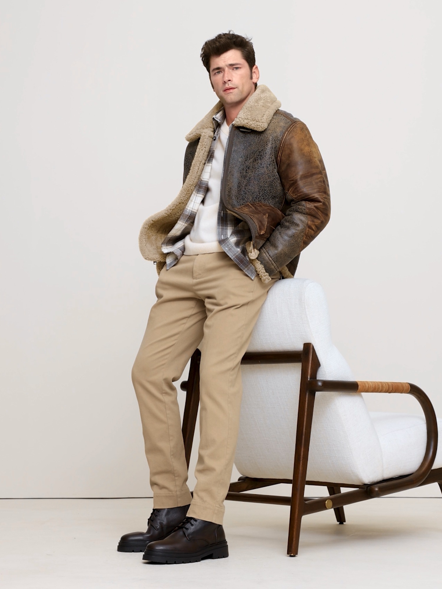 Мужские брюки Banana Republic Slim Brushed Stretch Chino, цвет: Хаки бежевый — фото 6