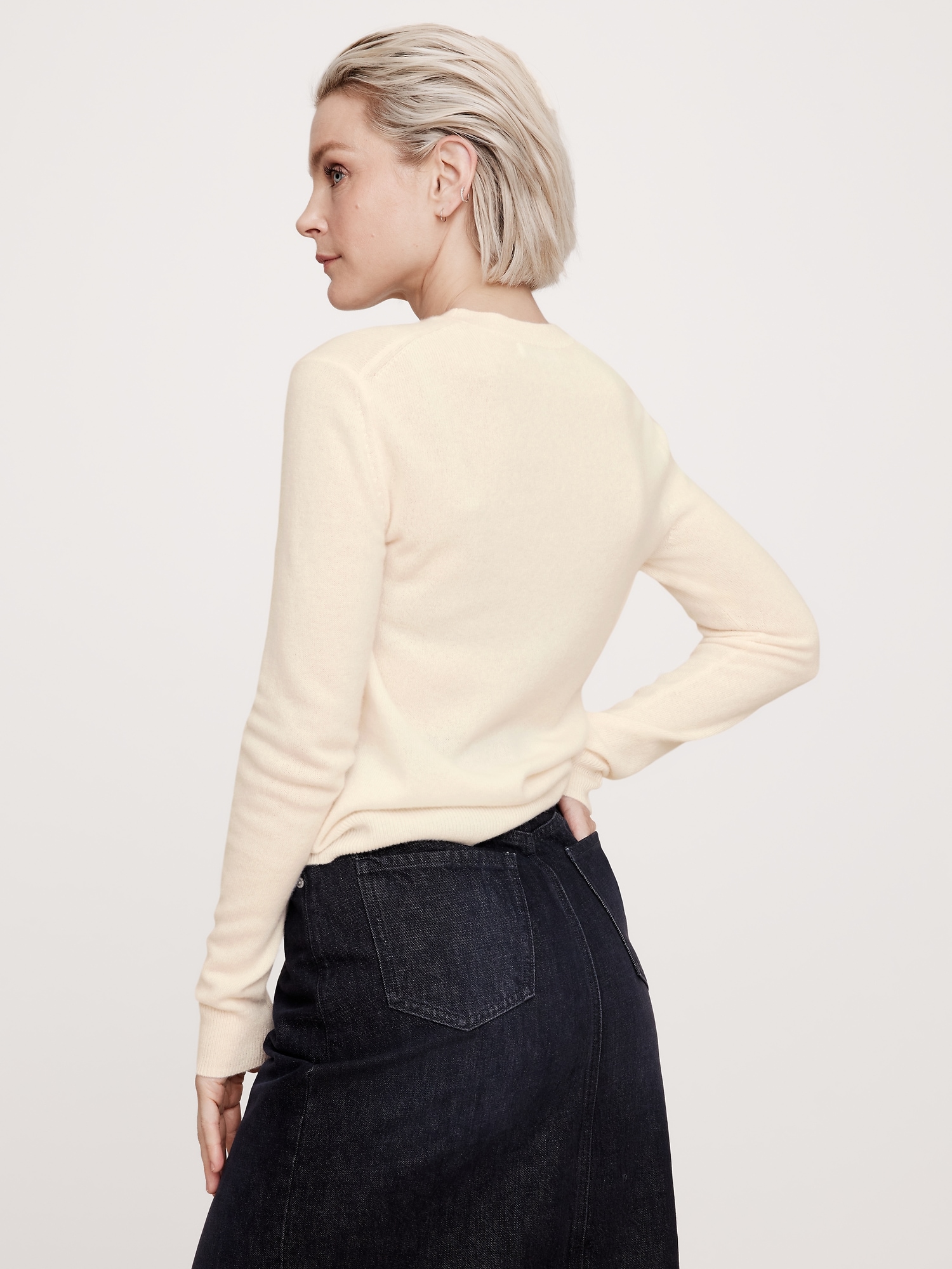 Lightweight Cashmere Crew-Neck Sweater