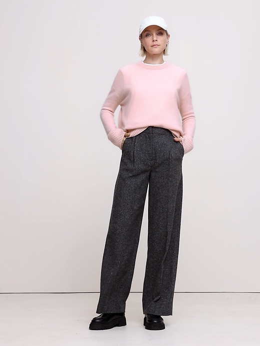 Oversized Midweight Cashmere Crew-Neck Sweater | Banana Republic