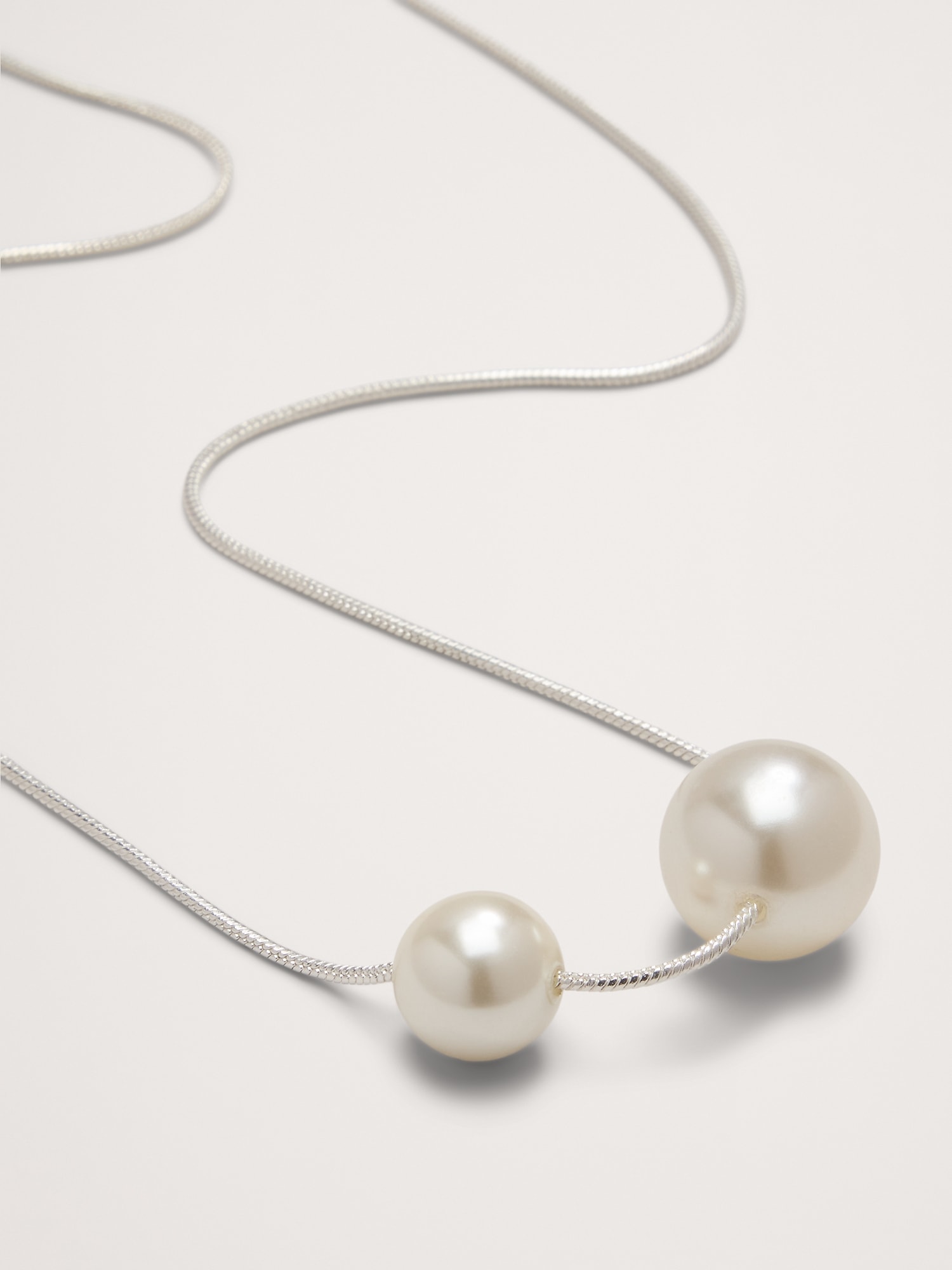 Asymmetrical Pearl Necklace