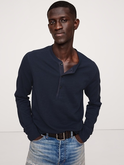 Banana Republic Henley Shirt Blue Size Large Long Sleeve NWT Banana Republic Henley Shirt Blue Size Large Long Sleeve NWT