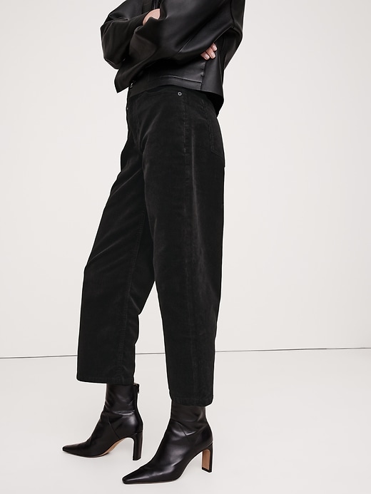 Ultra High-Rise Wide-Leg Crop Corduroy Pant | Banana Republic