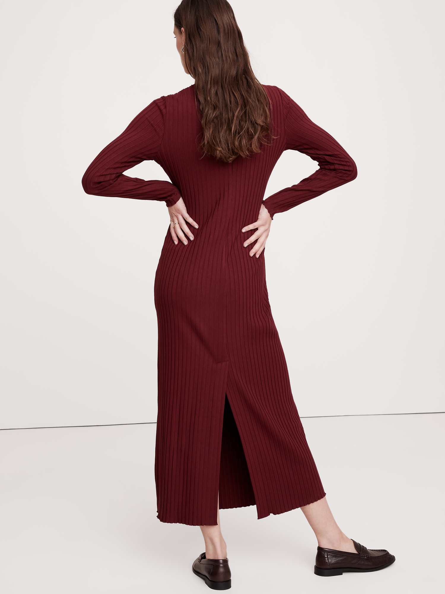 Wide Ribbed Turtleneck Maxi Dress