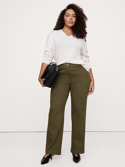 The Weekender Straight-Leg Pant | Banana Republic