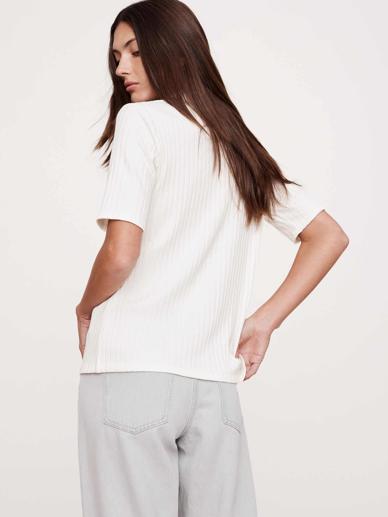 Ribbed Short-Sleeve Resort Shirt