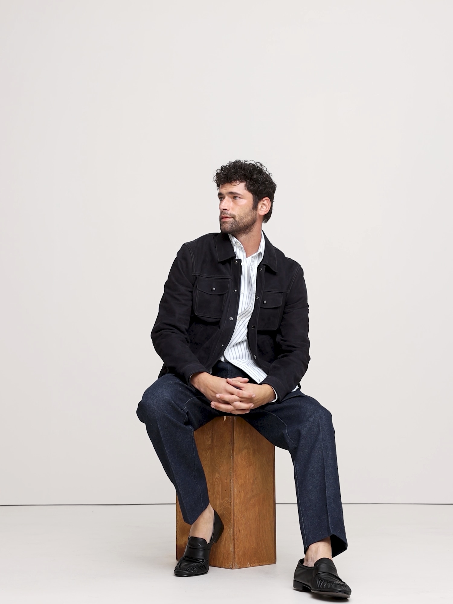 Image number 2 showing, Straight Pleated Cropped Jean