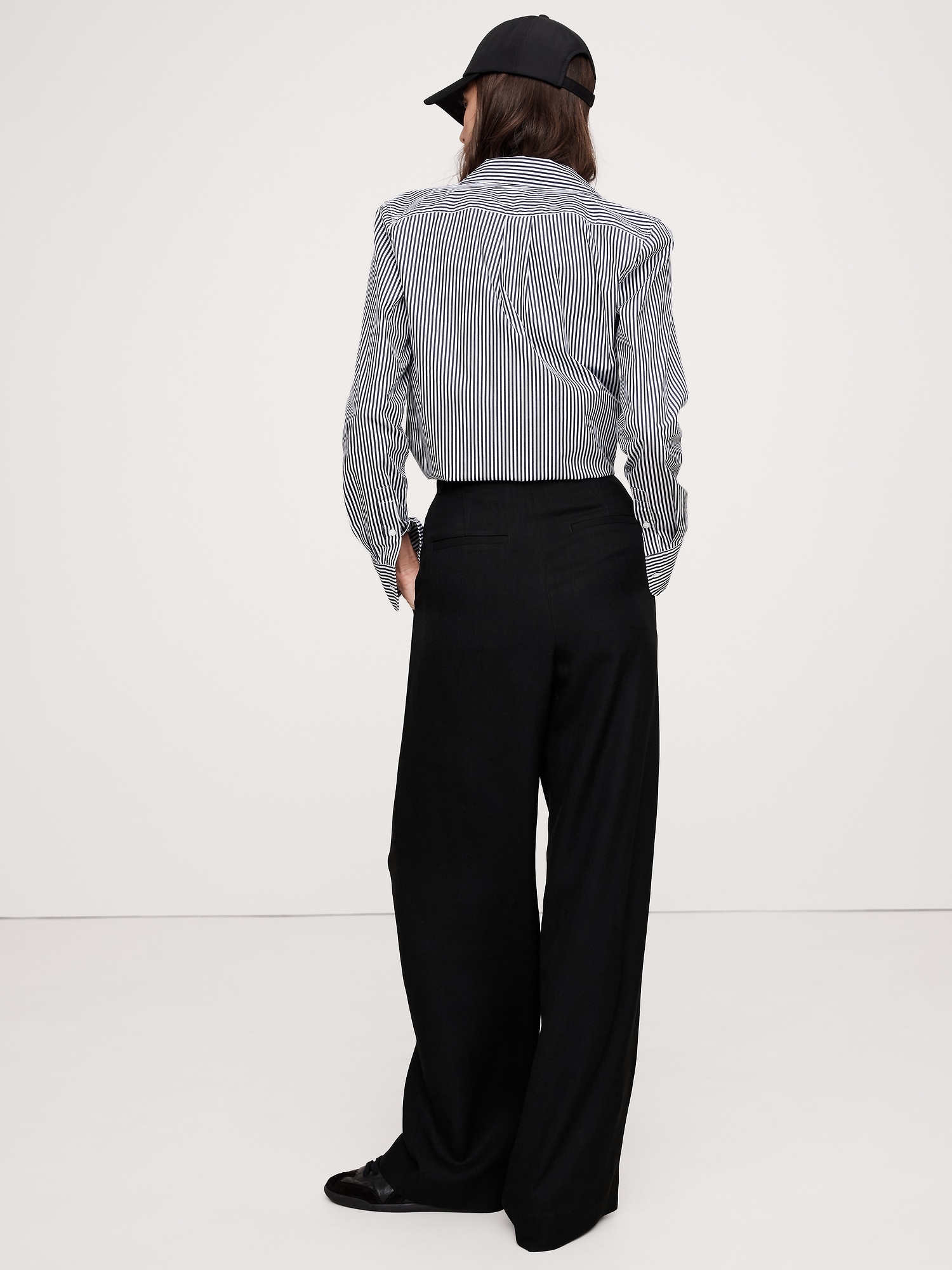 Soho High-Rise Wide-Leg Pant