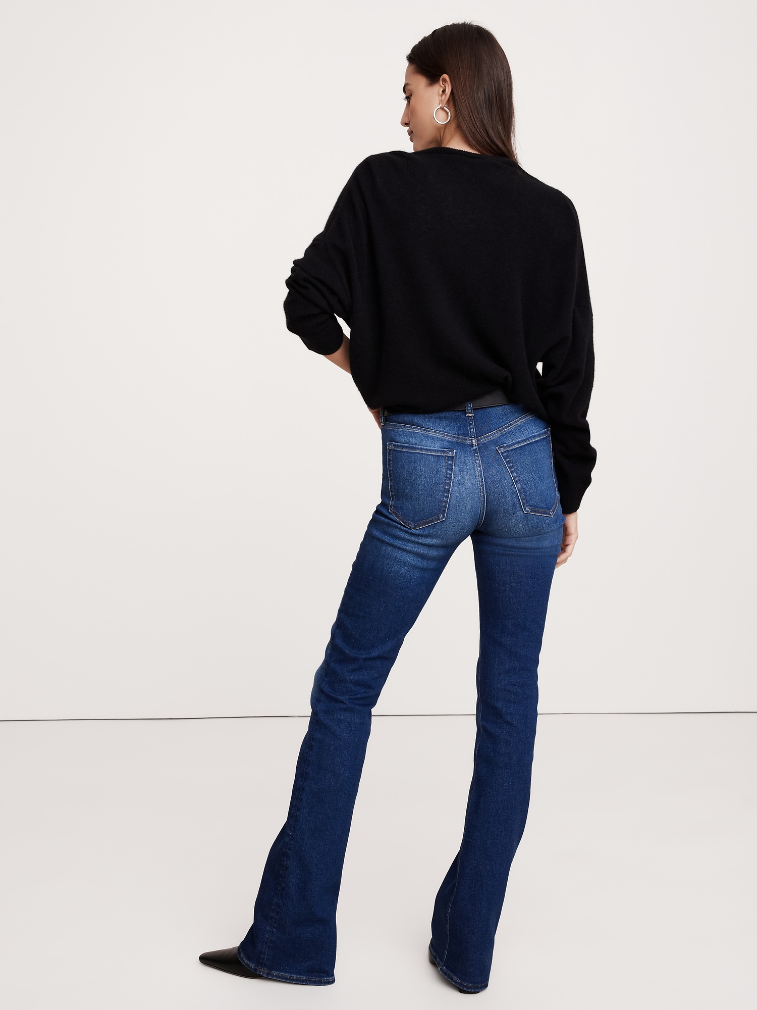 Mid-Rise Flare Jean