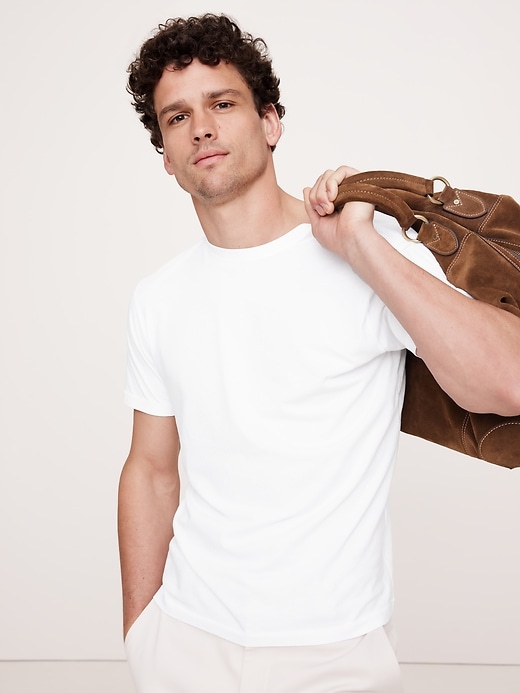 トップス everyone light weight SS cotton crew Lightweight Cotton Crew-Neck T-Shirt | Banana Republic
