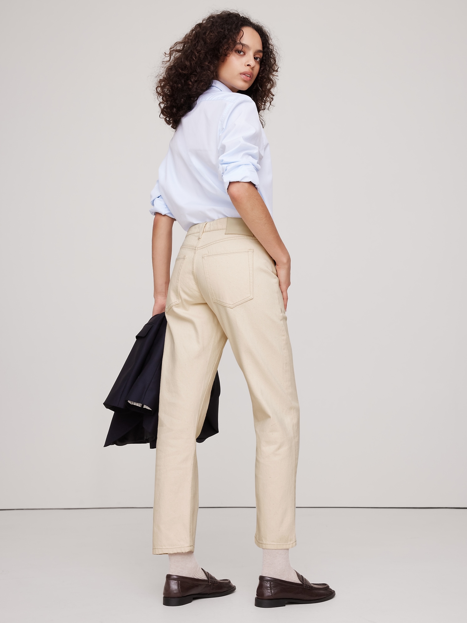 Mid-Rise Straight Ankle Jean