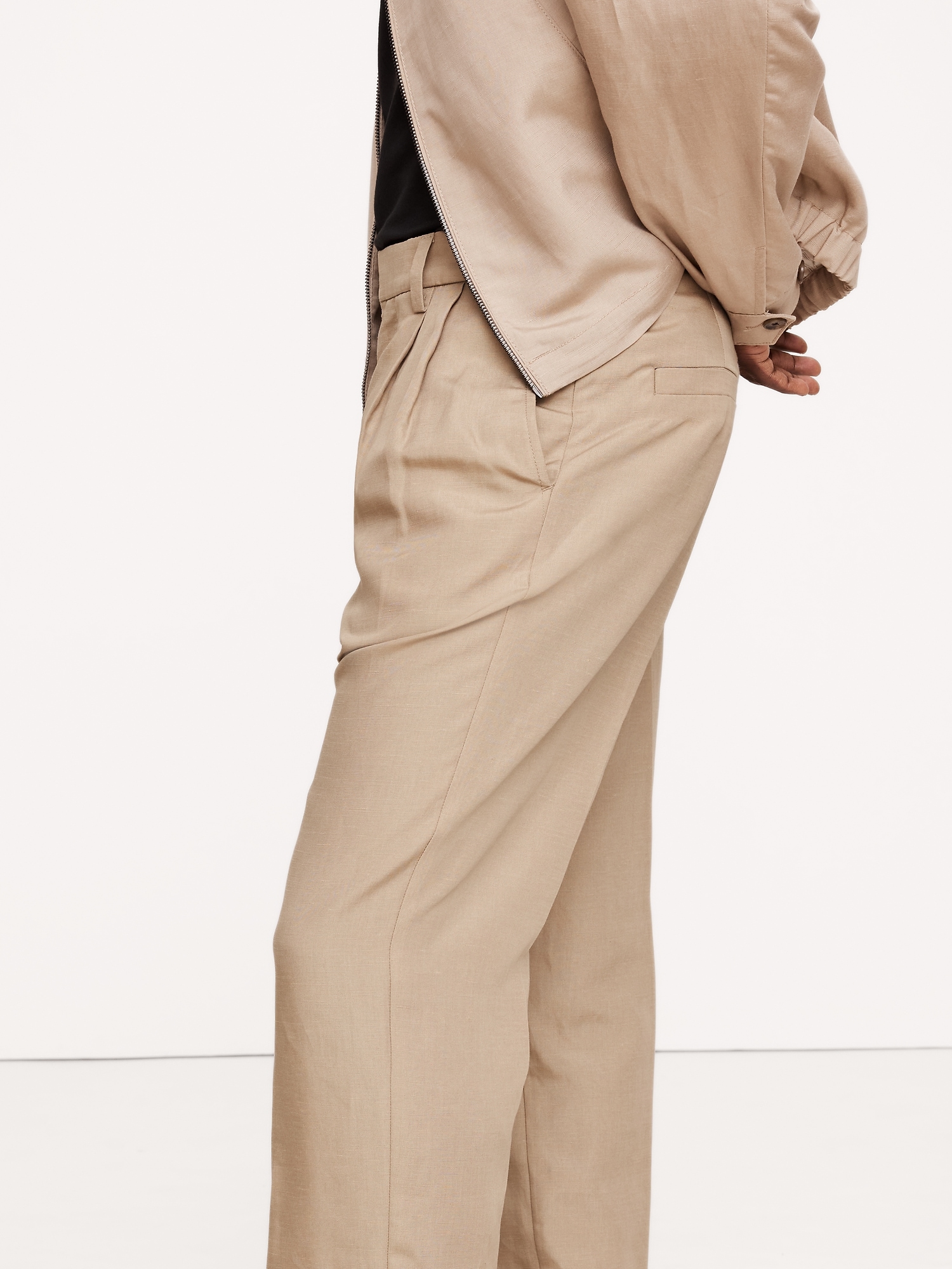 TENCEL™-Linen Pleated Cropped Pant