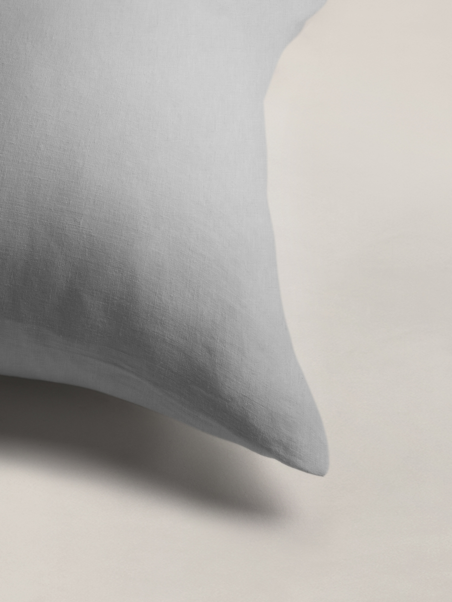 Fine Linen Sham Set