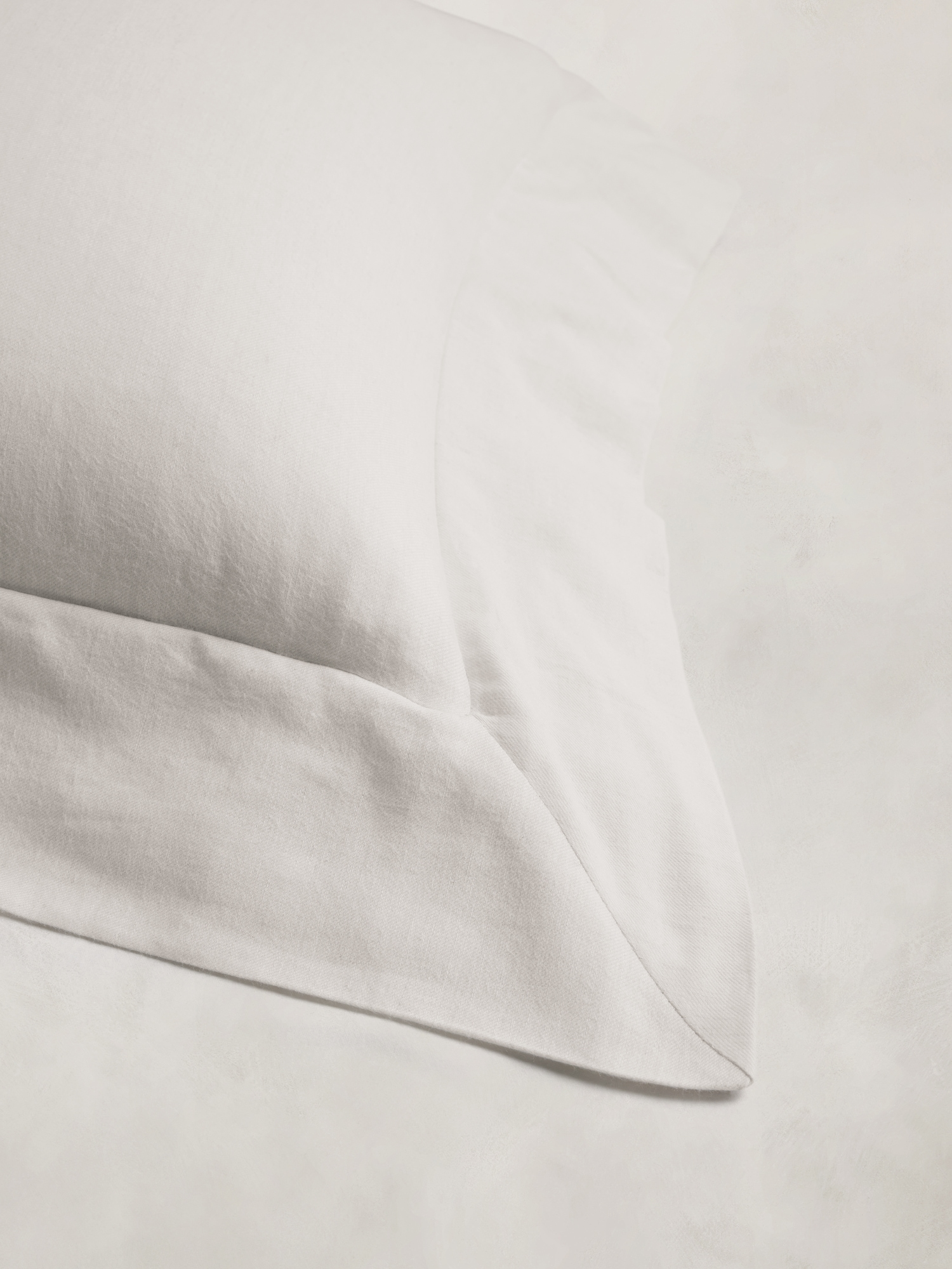 Image number 7 showing, Cotton-Cashmere-Silk Sham Set