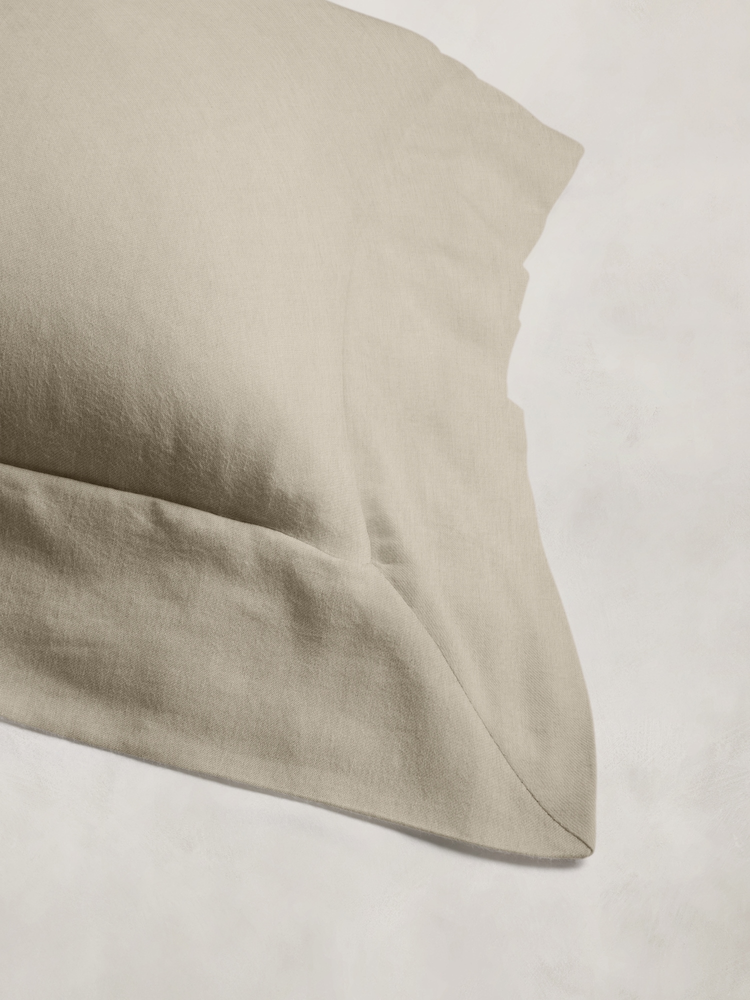 Image number 3 showing, Cotton-Cashmere-Silk Sham Set