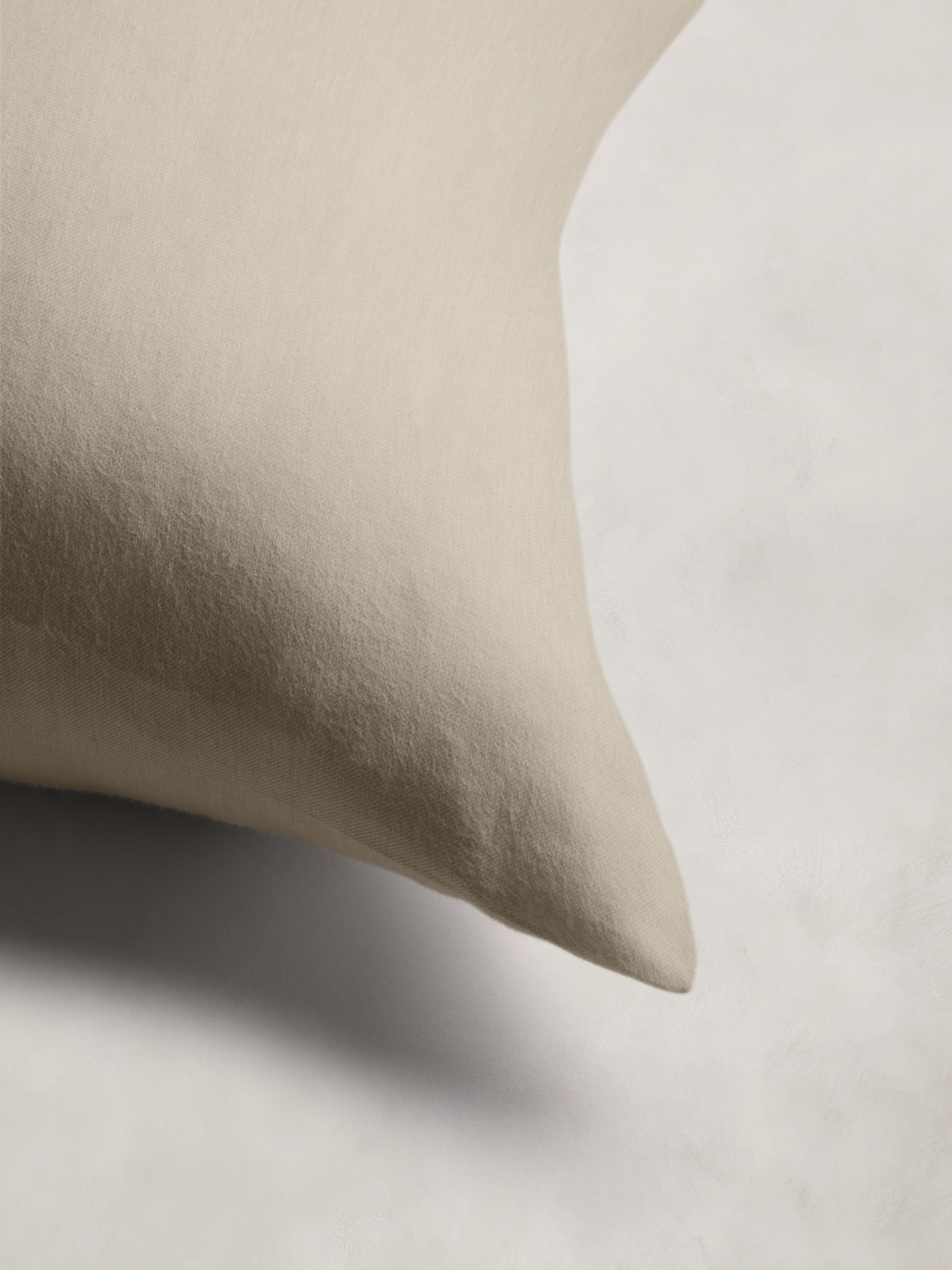 Image number 3 showing, Cotton-Cashmere-Silk Sham Set