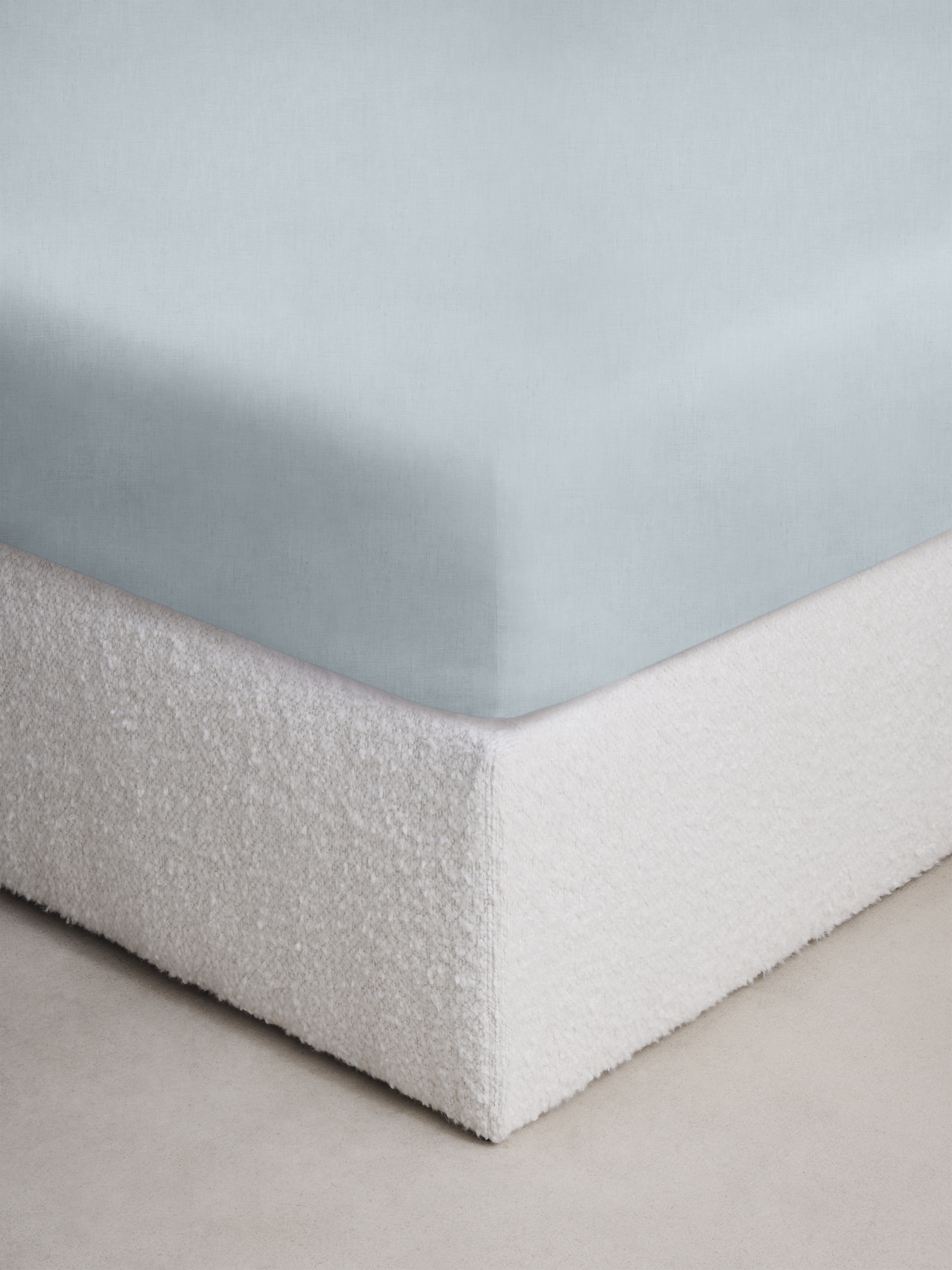 Fine Linen Fitted Sheet