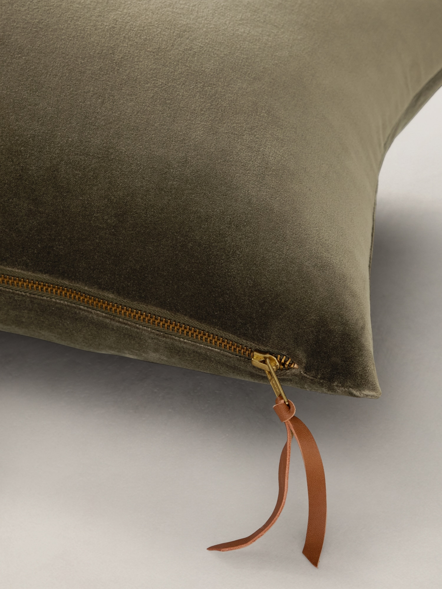 Image number 3 showing, Timeless Velvet Pillow