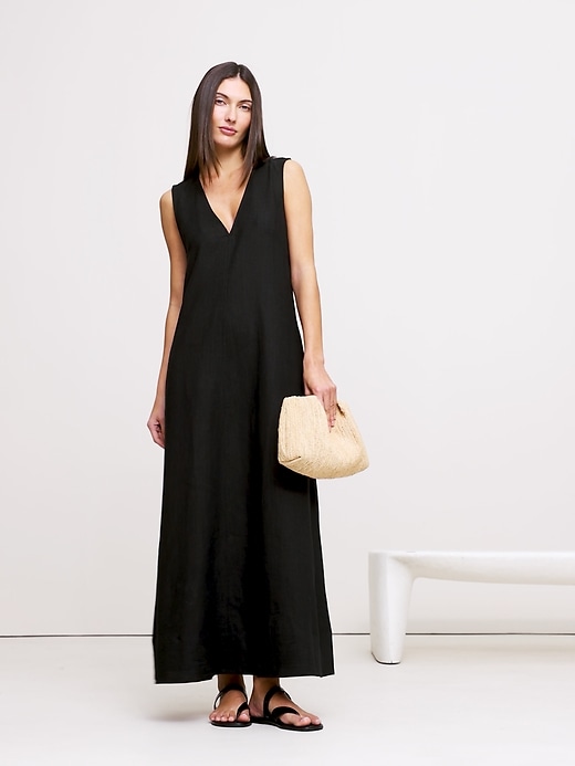 Linen V-Neck Maxi Dress | Banana Republic