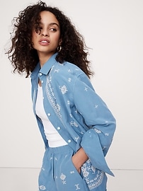 トップス NAN Oversized Embroidered TENCEL™-Linen Shirt | Banana Republic