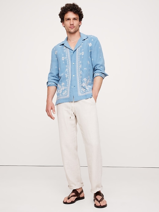 Standard-Fit Embroidered Tencel™-Linen Long-Sleeve Resort Shirt