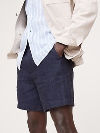 7" Linen Short