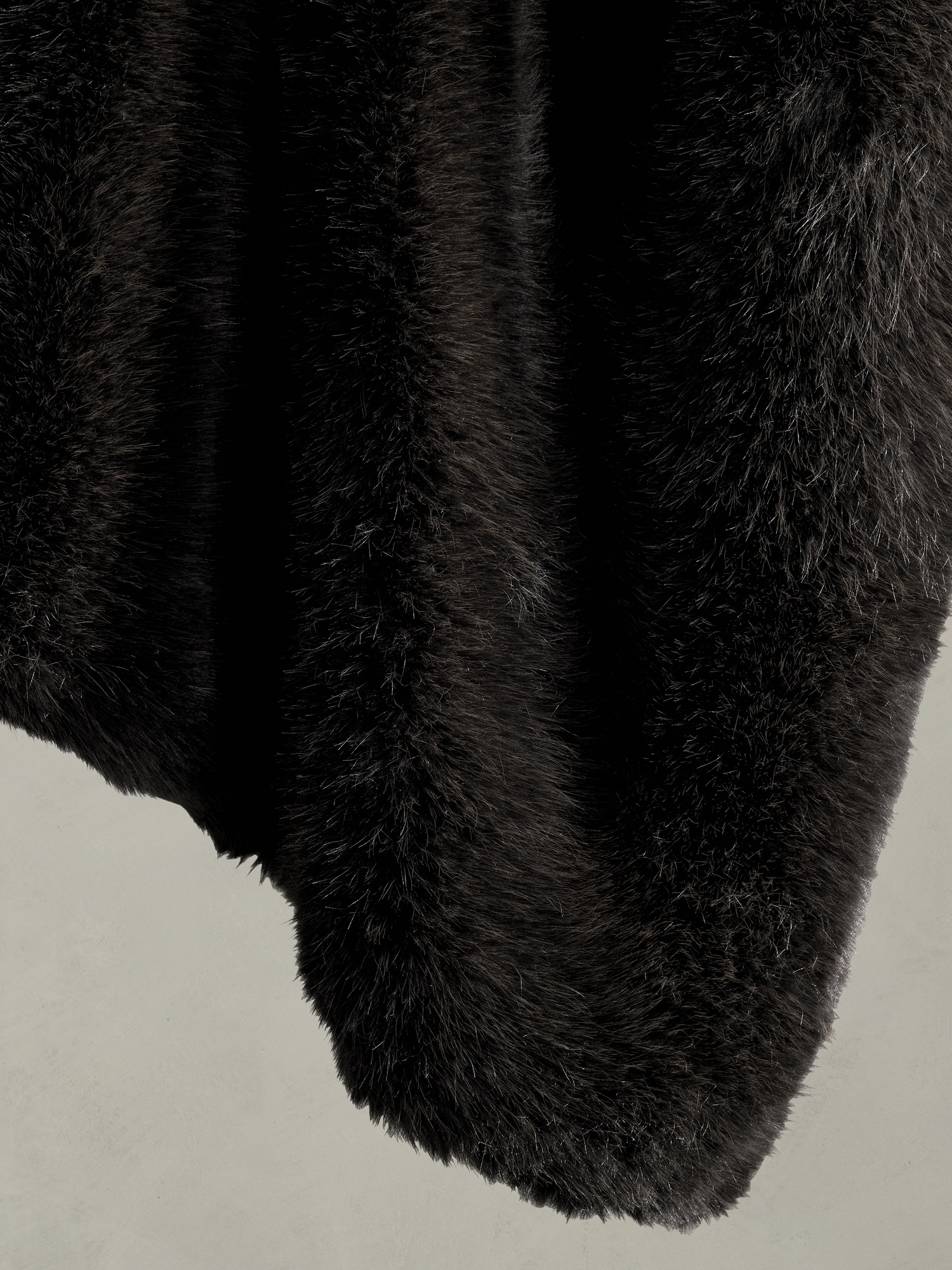 Image number 5 showing, Kodiak Faux Fur Throw