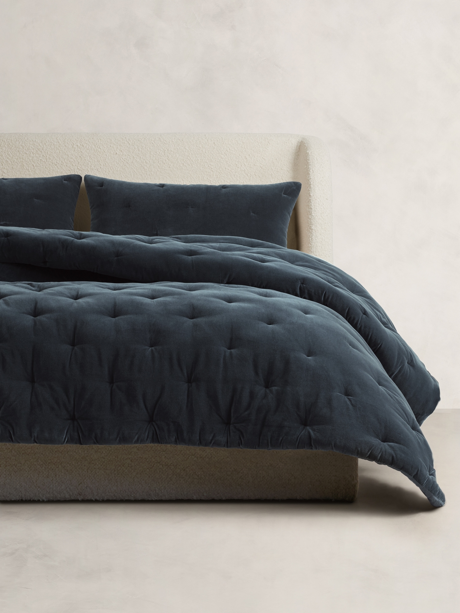 Lofty Velvet Quilt