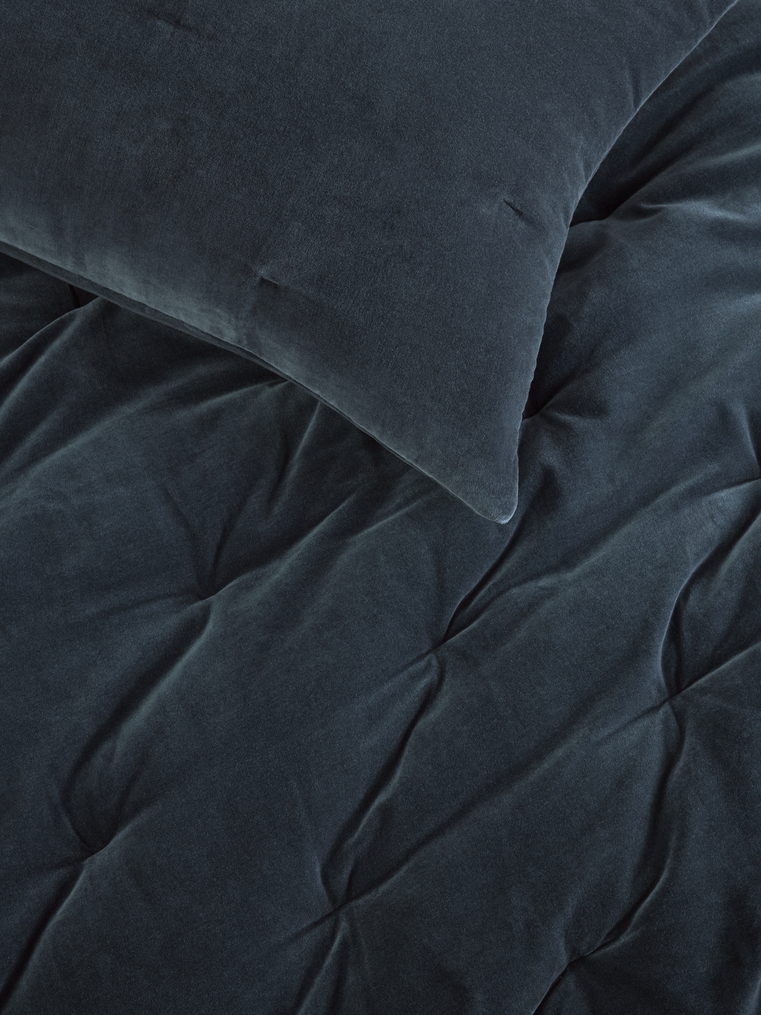 Lofty Velvet Quilt