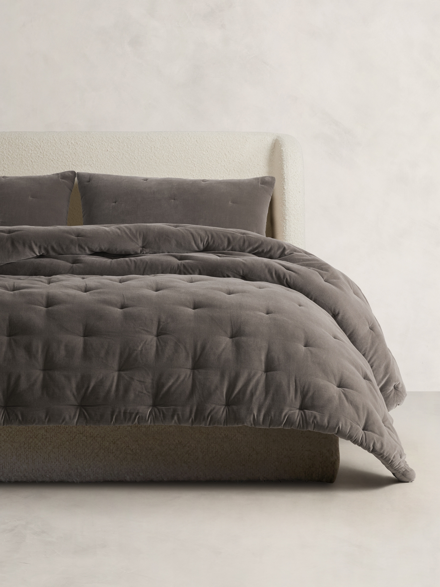 Lofty Velvet Quilt