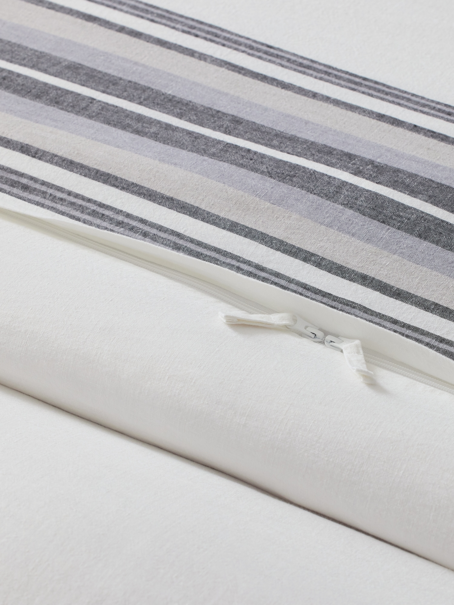 Image number 4 showing, Multi-Stripe Linen Duvet Cover