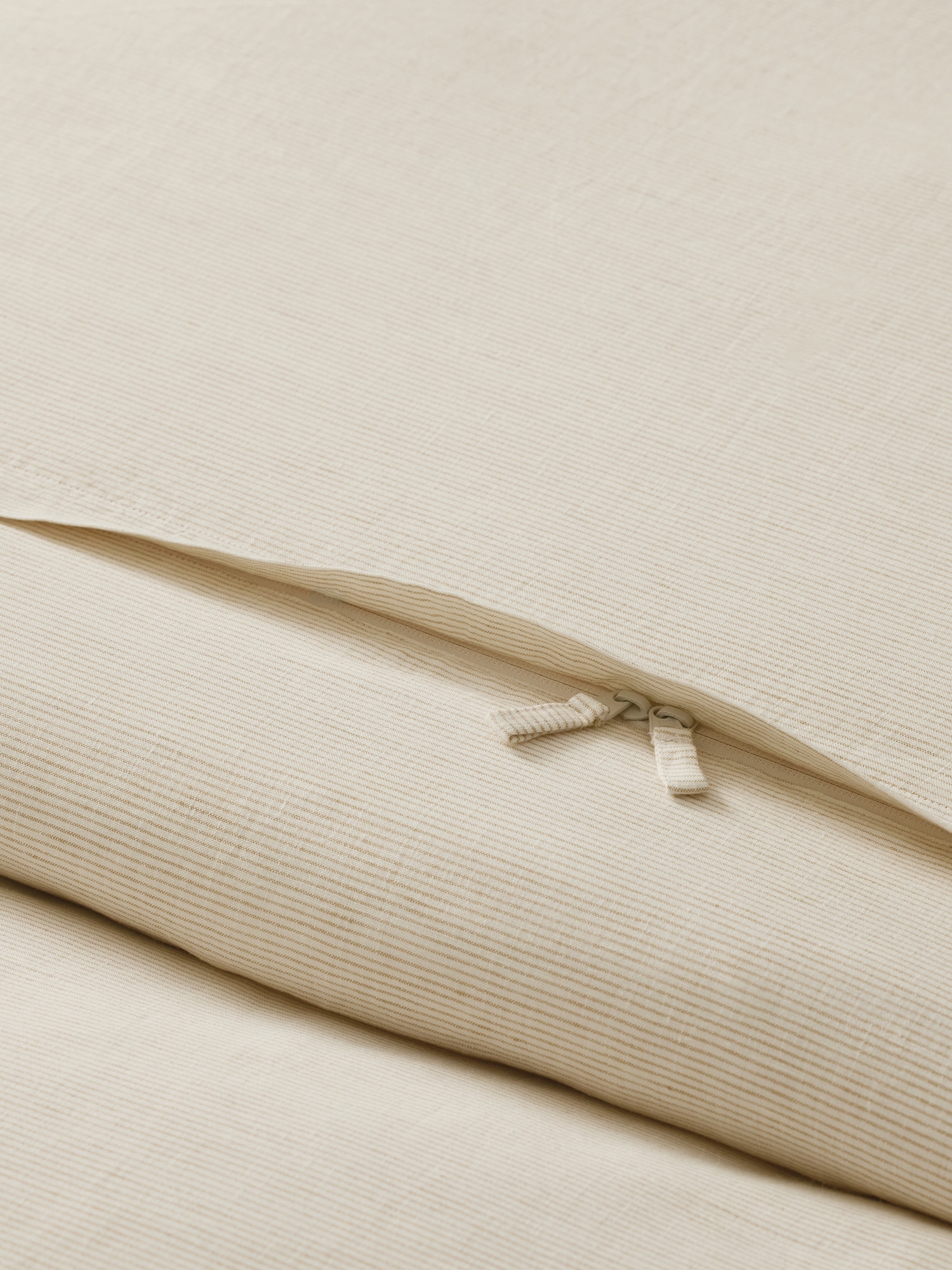Thin-Stripe Linen Duvet Cover