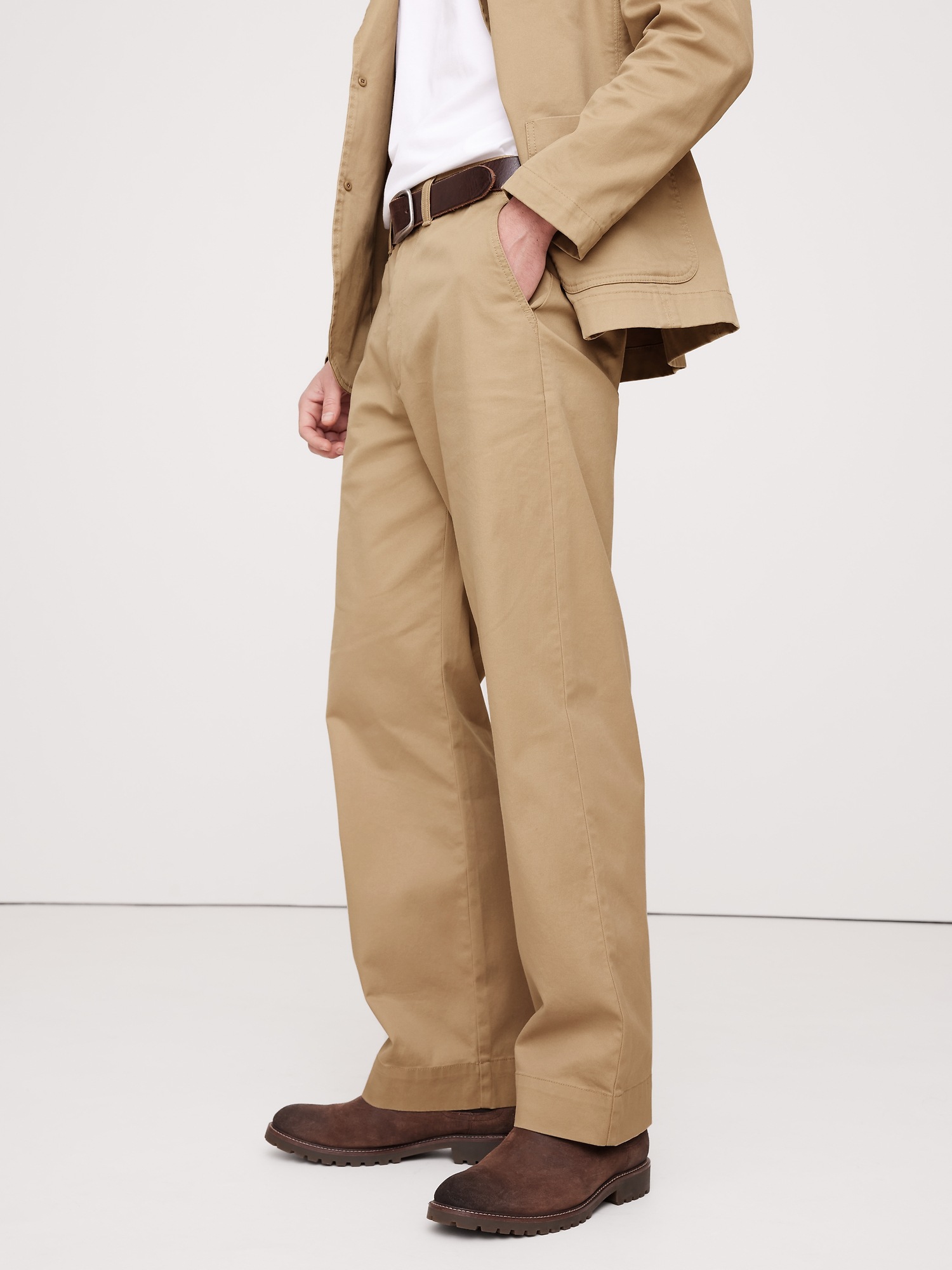Мужские брюки Banana Republic Relaxed Stretch Chino, цвет: Хаки бежевый — фото 3
