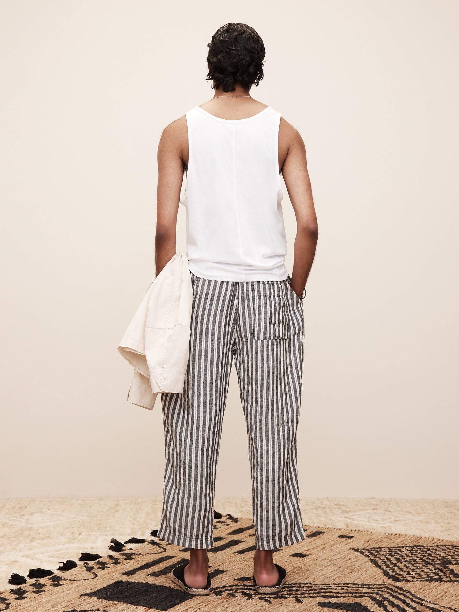 The White Lotus Pleated Linen Pull-On Pant