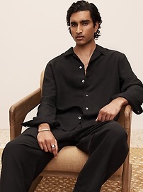 The White Lotus TENCEL™-Linen Resort Shirt