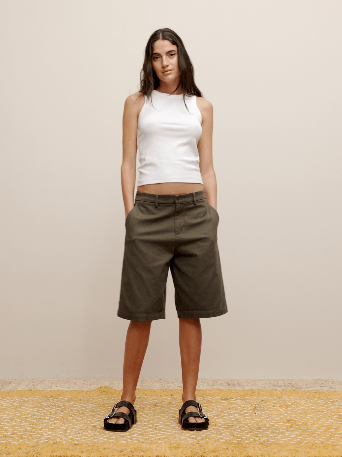 Image number 2 showing, The White Lotus Relaxed Stretch-Chino Bermuda Short