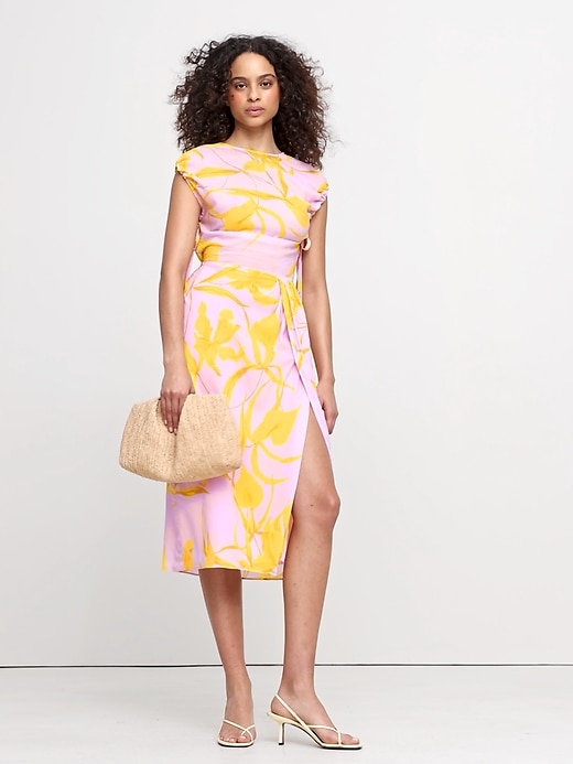 knee length dresses for ladies Banana Republic Black Floral Sleeveless Midi Dress
