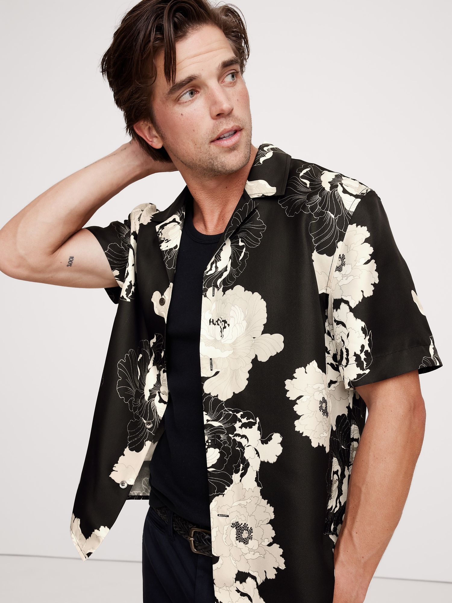 Standard-Fit Silk Resort Shirt
